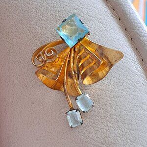 Sterling Fur clip 1940's Blue Stone
